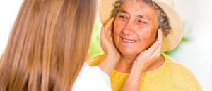 France Alzheimer & Opinion Way livrent un sondage sur la maladie d'Alzheimer : la parole aux personnes malades